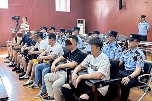 85 Quốc Thanh gặp lại sau 18 năm, ngày 31 tháng 12 tại Lâm Nghi thi đấu bóng đá Ngôi Sao Tụ Hội